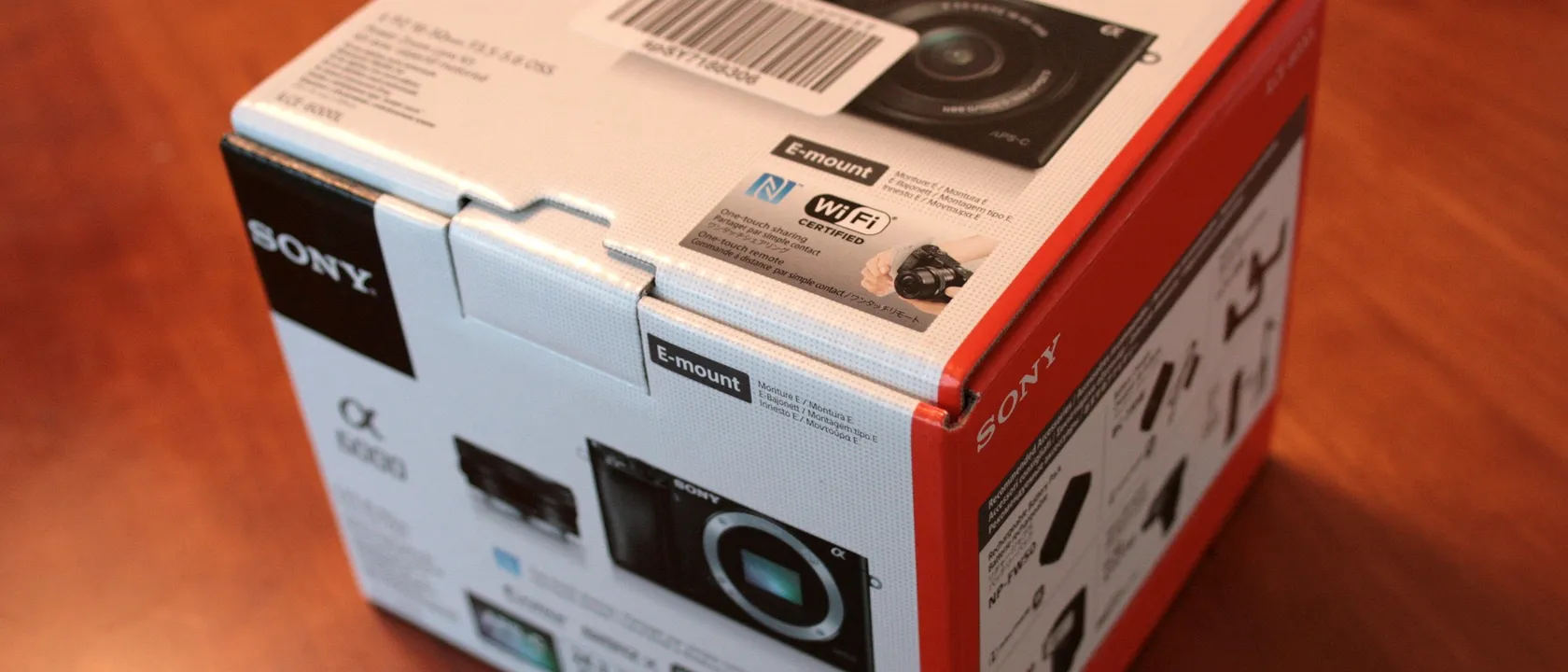 α6000買いました、が